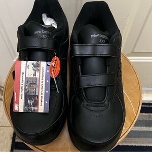 New Balance 577 Black Velcro Sneakers